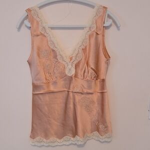 Gold Hawk Peach Satin Chemise with Lace Trim And Detail Size LG. NWT 100% SILK